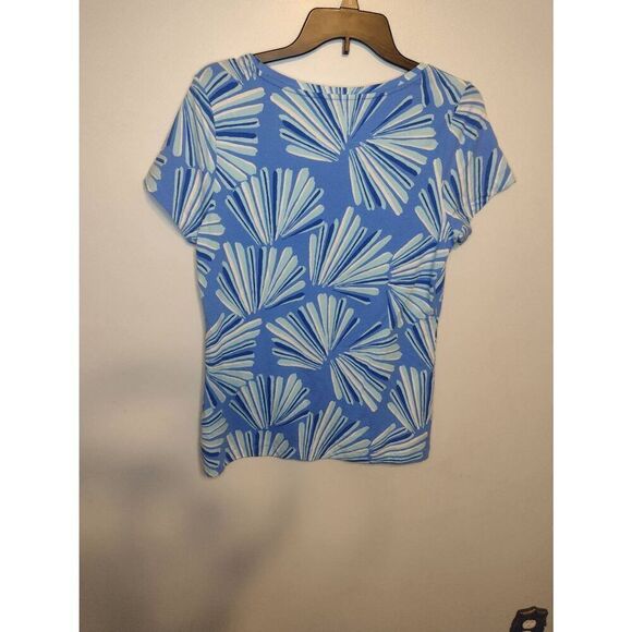 NWT Lands End size M Blue Fitted T-shirt Shell Print - Picture 3 of 3